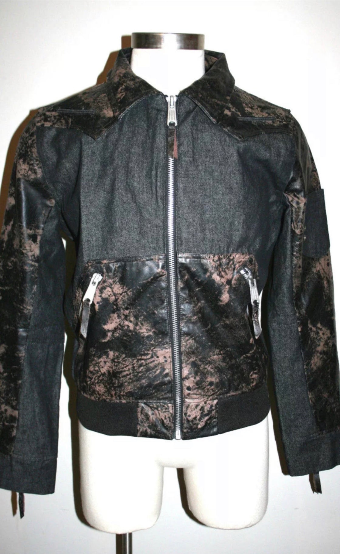 REDD’s DENIM AND DISTRESSED LEATHER JACKETS UNISEX
